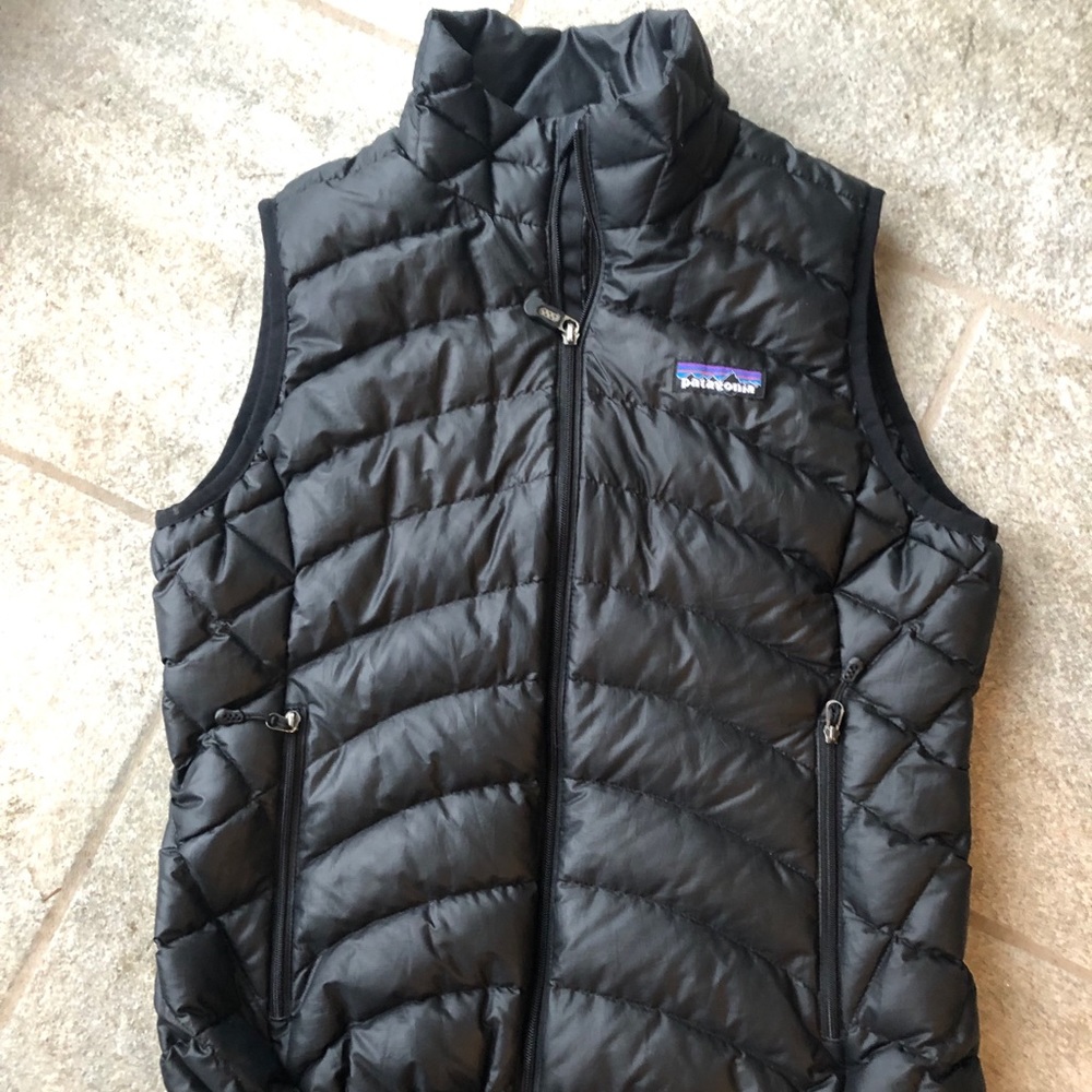 Patagonia black vest size XS